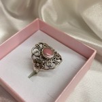 Hõbesõrmus roosa opaali ja markasiidiga