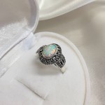 Strieborný prsteň s opálom a markazitom