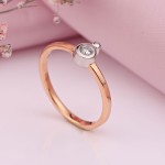 Ring aus Rotgold und Weissgold mit Diamanten