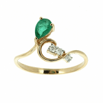 Arany gyűrű smaragddal és gyémánttal