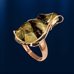 Золотое кольцо с янтарем