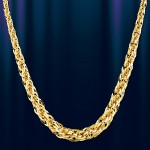 Necklace. Yellow gold
