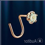 Piercing no nariz em ouro rosa