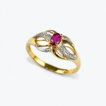 Златен пръстен с рубин и диаманти