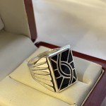 Men's ring made of blackened silver with onyx