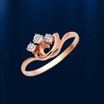Златен пръстен с диаманти.