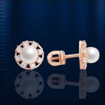 Rose gold stud earrings with pearls & fianites