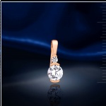 Hänge med Swarovski®-kristaller. Rött guld