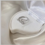 Bague en argent "Foudre". Zircone