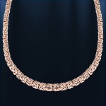 Collar de oro ruso.