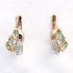Boucles d'oreilles en or avec émeraudes et diamants