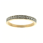 Gold ring with diamonds