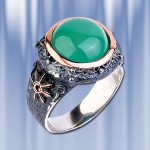 Men's ring with chrysoprase. Silver