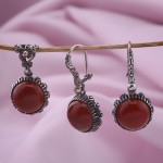 Silver set with agate
