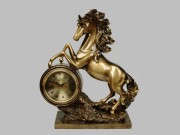 Bronzefigur mit Skakun-Uhr