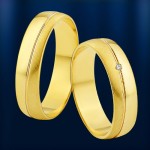 anillo de bodas. Oro amarillo