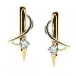 Gold earrings with diamonds