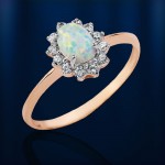 Zelta gredzens ar opālu