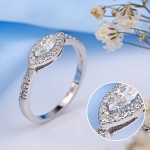 Τζιάνι Λάζαρο. Δαχτυλίδι από λευκό χρυσό "Sparkle" με διαμάντια