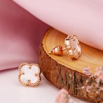Gold earrings with pearl of 10 mm