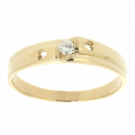 Gold ring with diamond