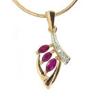 Golden pendant with ruby ​​and diamonds