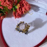 Pozlačen srebrn prstan z roza kremenom