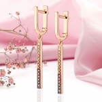 Guld örhängen diamant hängande