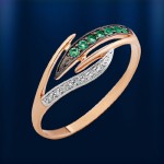 Arany gyűrű gyémántokkal és smaragddal