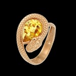 Позлатен сребърен пръстен с кехлибар "Рептилия"