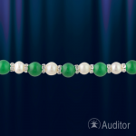 Halskæde lavet af perler og jade