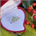 Silver ring. Green Opal & Zirconia