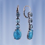 Серьги с украшениями из бирюзы