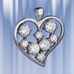 Медальон "Сърце" от сребро с цирконий